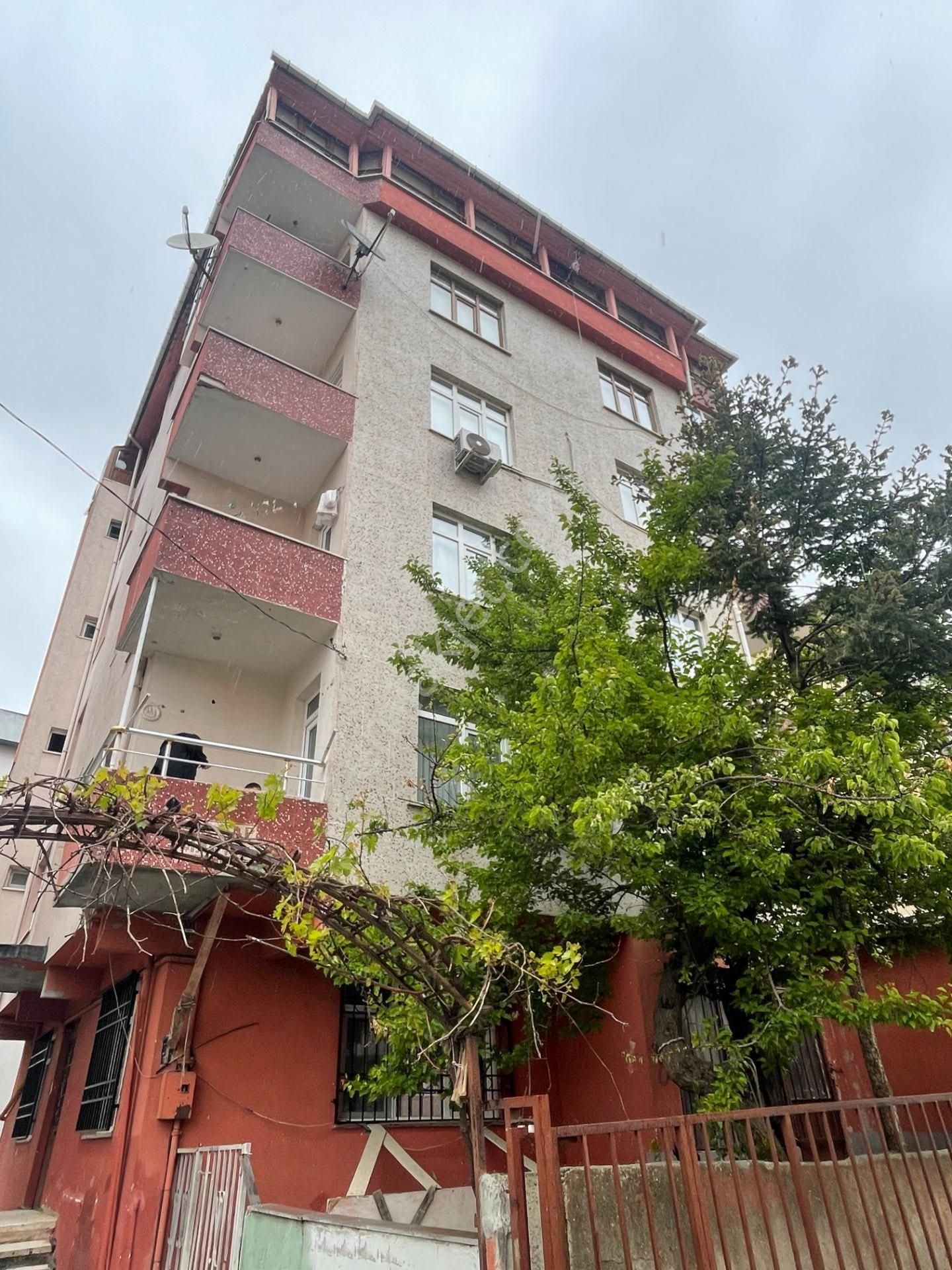Mertcan Dan Atatürk Cad Yürüme 2+1 Açık Balkonlu Fırsat Kiralık