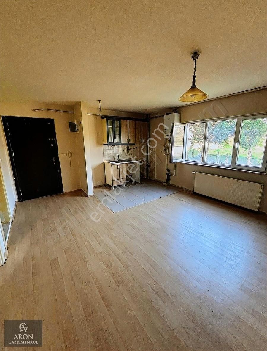 Aron Gayrimenkulden Geniş 1+1 Kiralık Daire