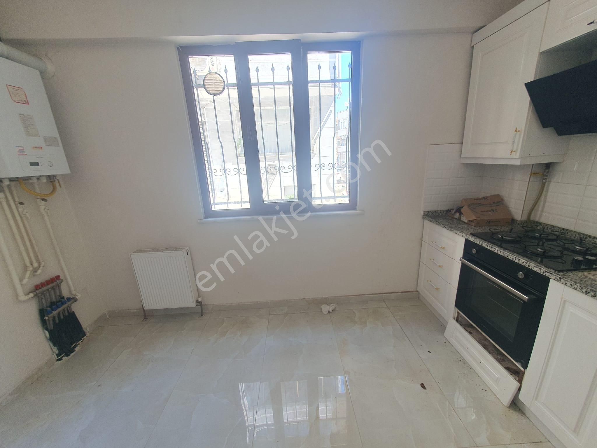 Armax'tan Merkez Mah Satılık 2+1 Bahçe Katı Daire