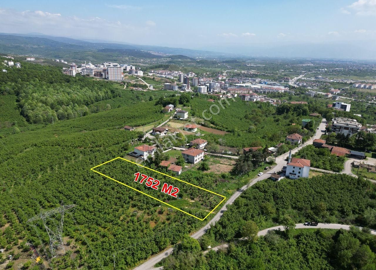 Konuralp Üniversite Yerleşkesi'nde 1752 M2 Satılık Arsa