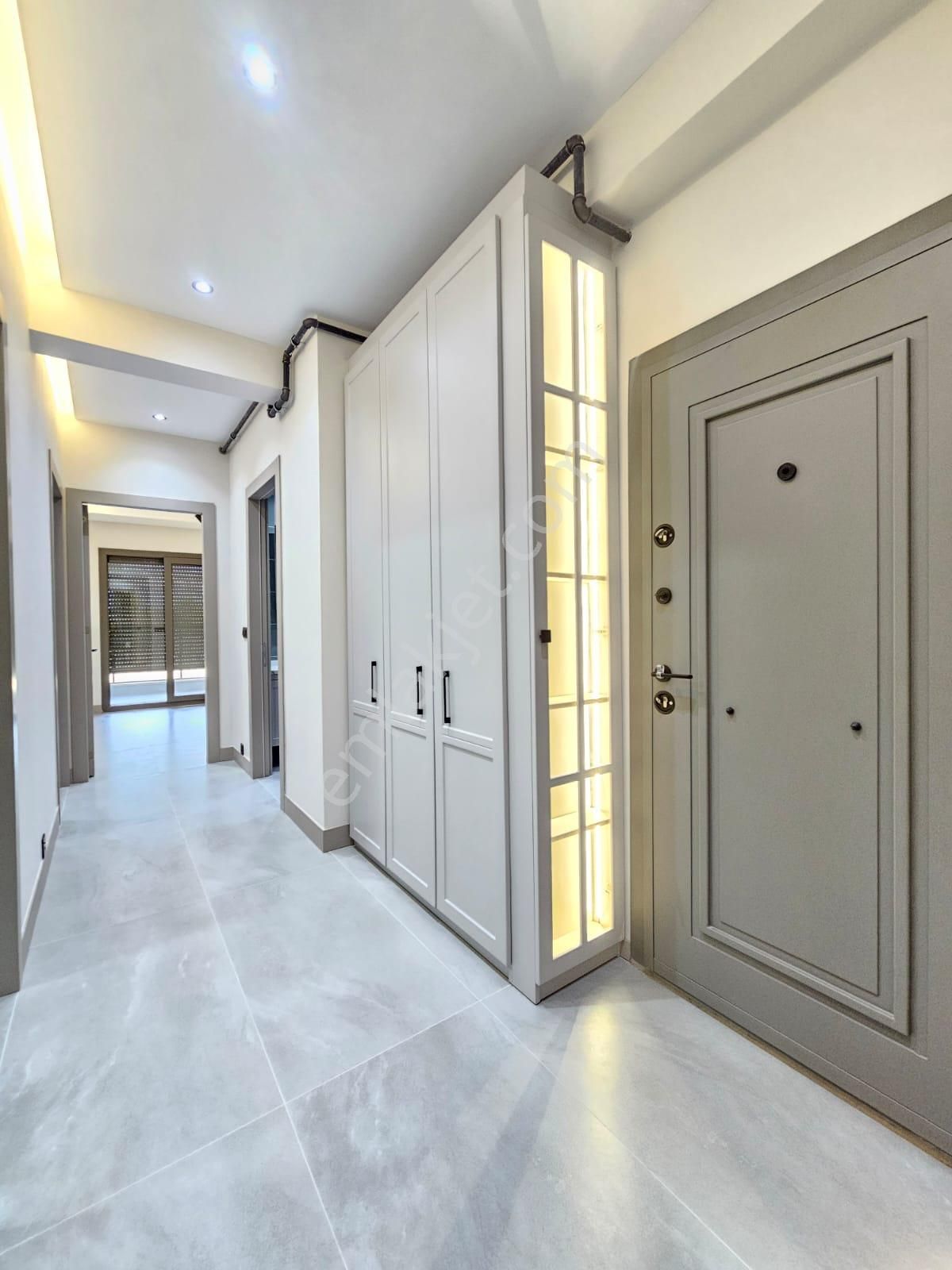 Denizli Yenişafak'ta 2+1 120 M2 Panjurlu Cadde Üstünde Lüks Satılık Süper Daireler