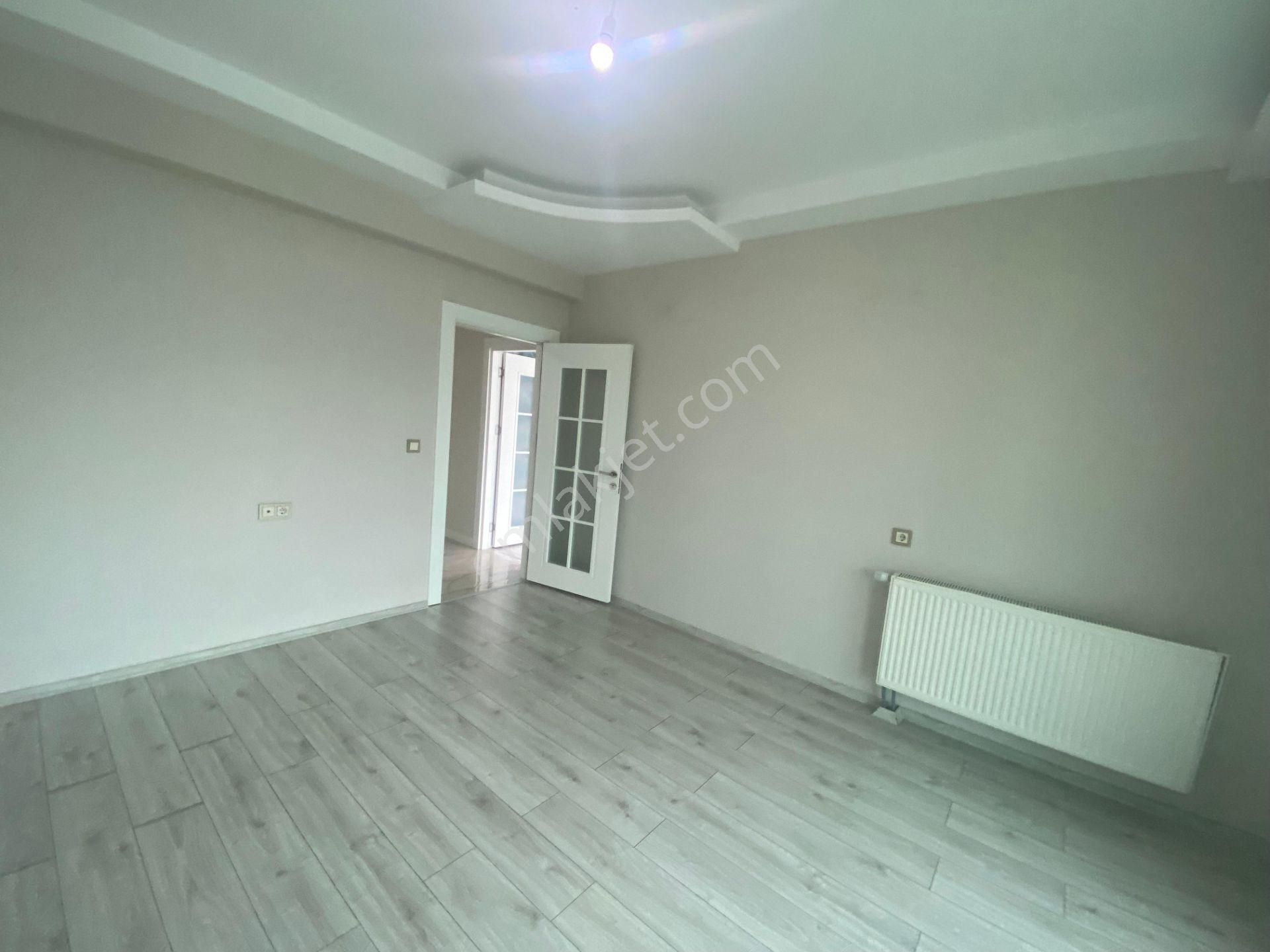 Kayapınar Stadyum / 50 Metre Yol Üstünde 3+1 Lüks Daire