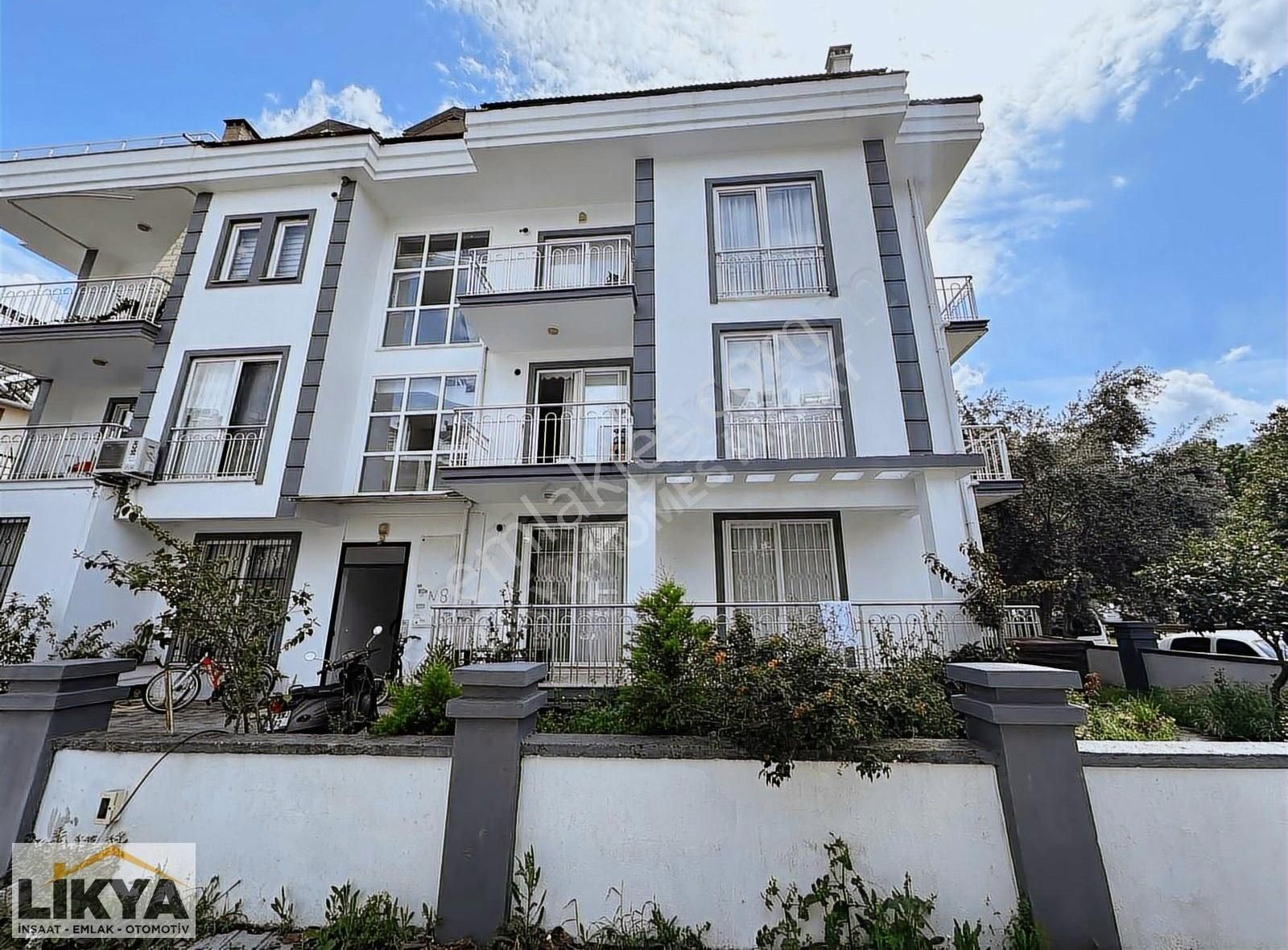 Taşyaka Mah.de 2+1 Ebeveyn Banyo Müstakil Bahçeli Kiralık Daire