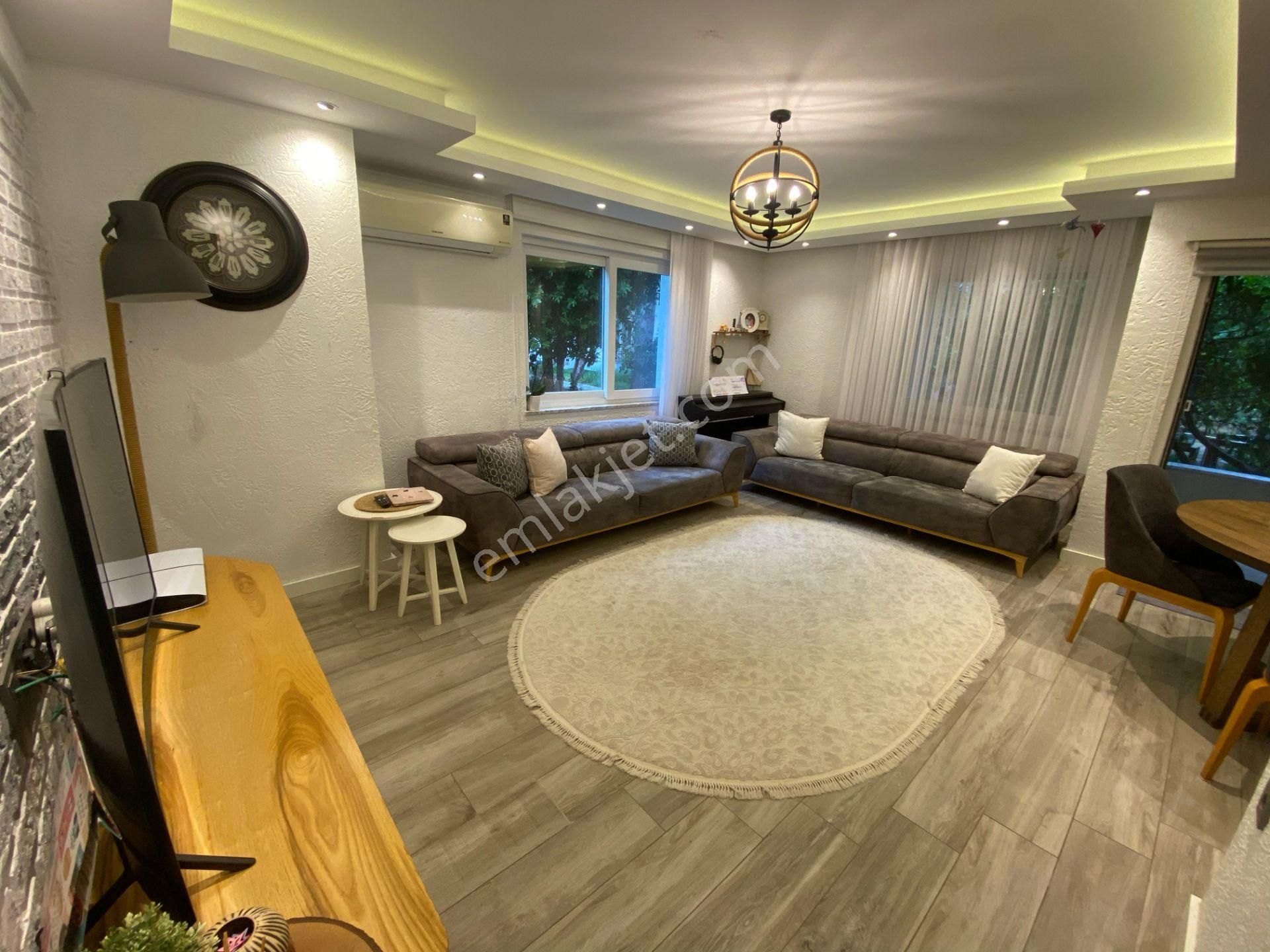 Goldhouse Dan Satılık Daire Sahile Yürüme Mesafesinde Giriş 3+1