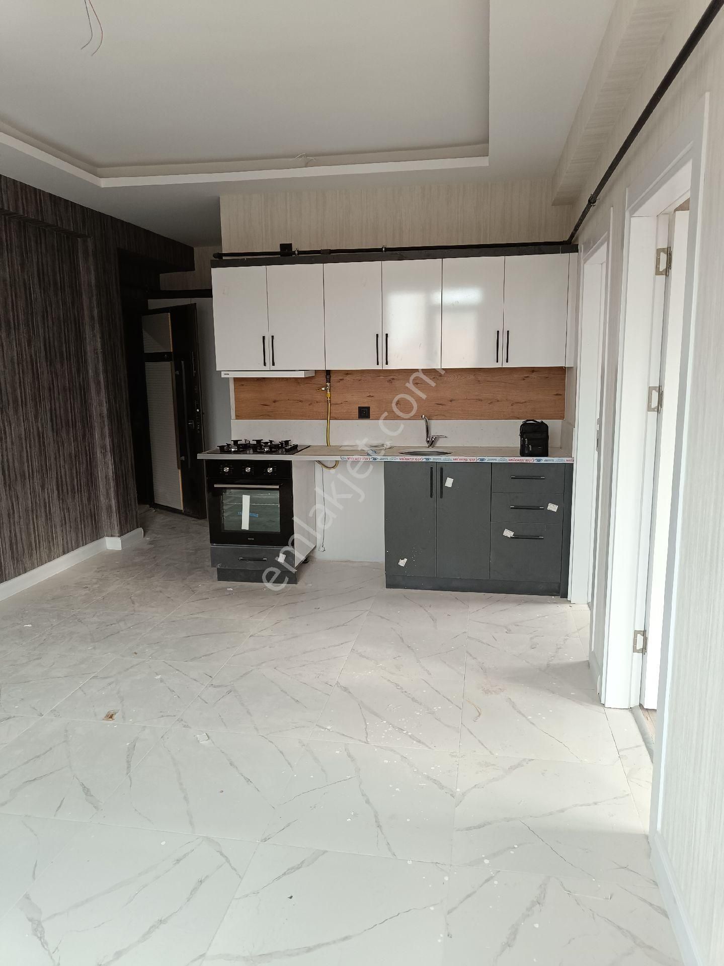 Kiralık 2+0, 2. Kat Sıfır Dire