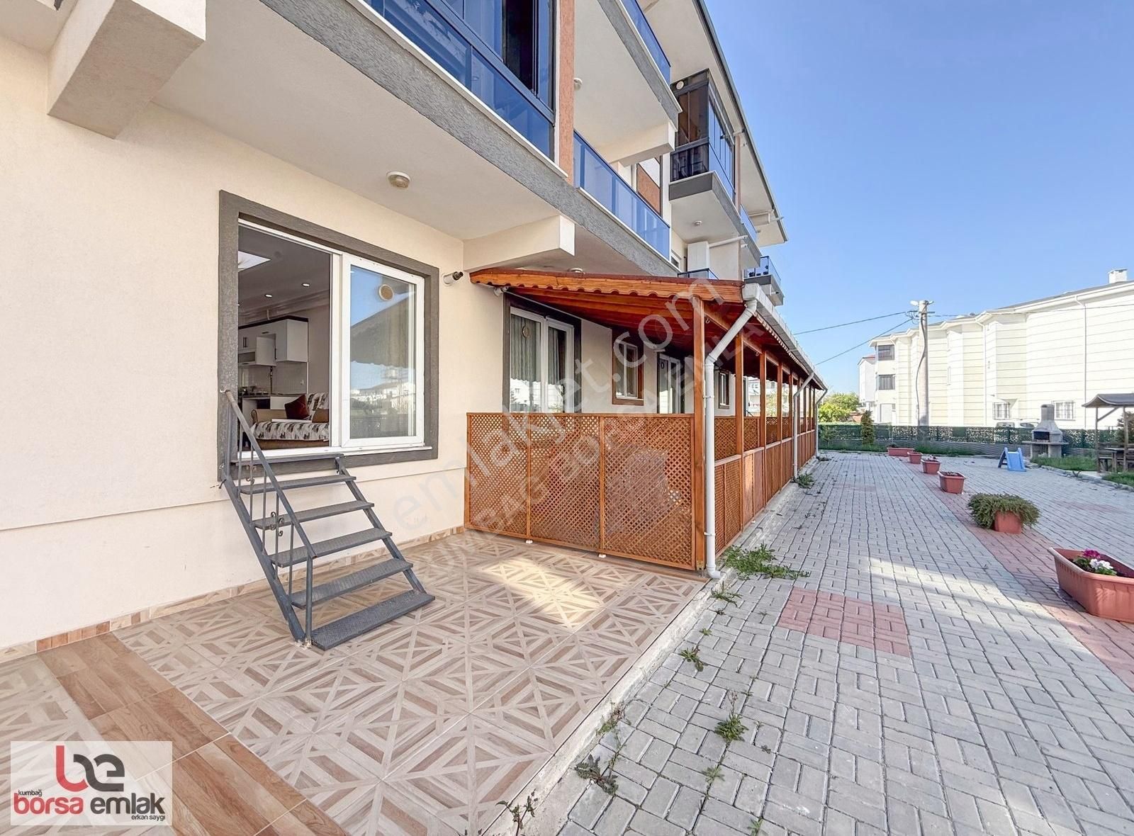 Kumbağ Ana Caddeye Sıfır Site İçinde Bahçeli Satılık 1+1 Daire