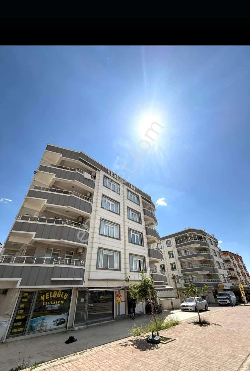 Öz Birlik Emlaktan Kiralık 4 Odlaı Ara Kat Daire