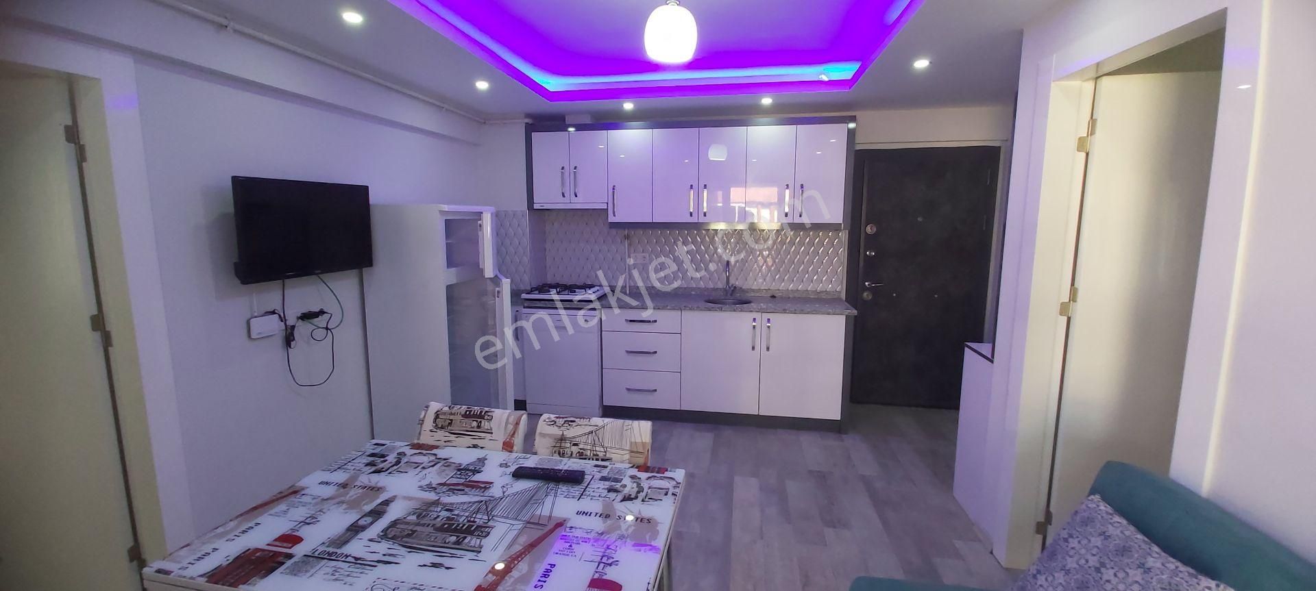 Ender Uysal Gayrimenkulden Yunusemre Mahallesinde 2+1 Lüx Arakat Balkonlu Apart.