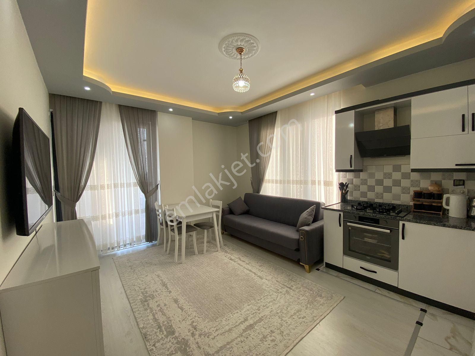 Avsallar'da Havuzlu Sitede Eşyalı Deniz Ve Orman Manzaralı Daire