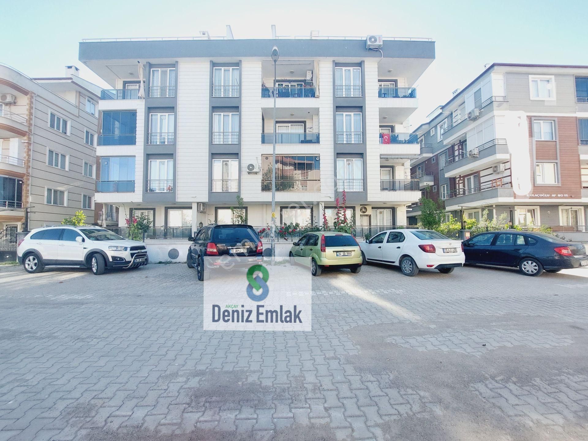 Denizden Akçayda Asansörlü Arakat Satılık 1+1 Daire
