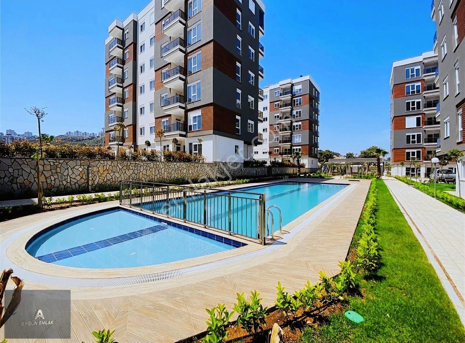 Fevzi Çakmak Yaşaroğulları Vadi 3+1 Havuzlu 135 M2
