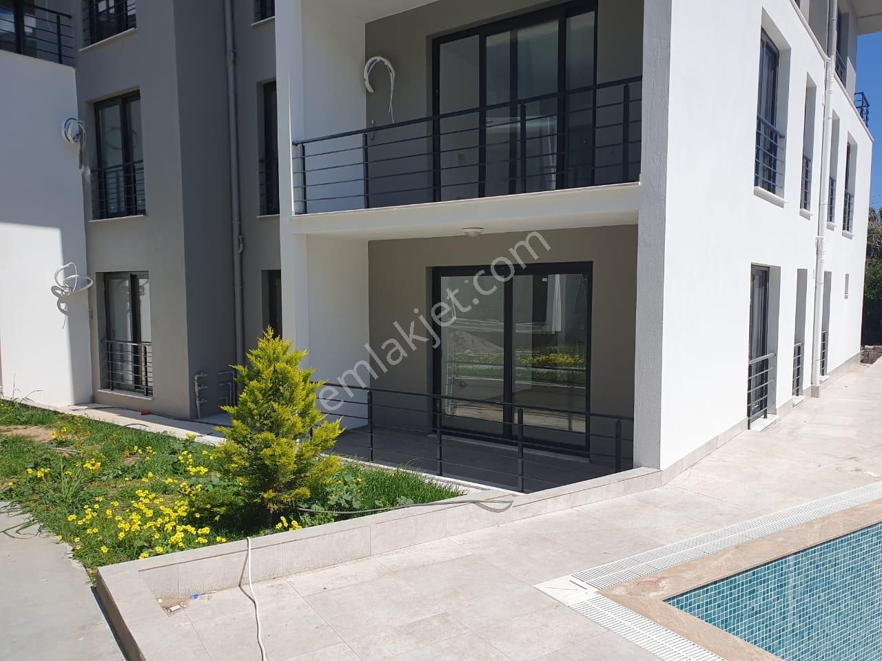 K.k.t.c. Girne Alsancak 1+1 60 M2 Eşdeğer Koçanlı Daire
