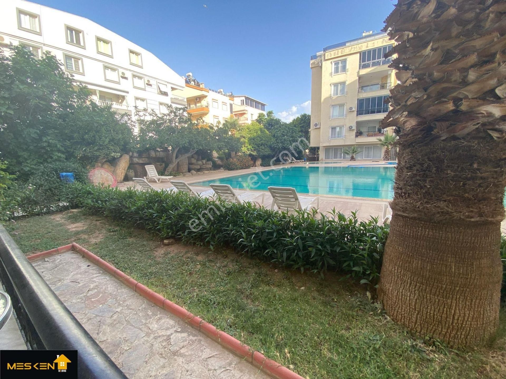 Didim Efeler Mah. Havuzlu Sitede Cazip Fiyat 2+1 Daire