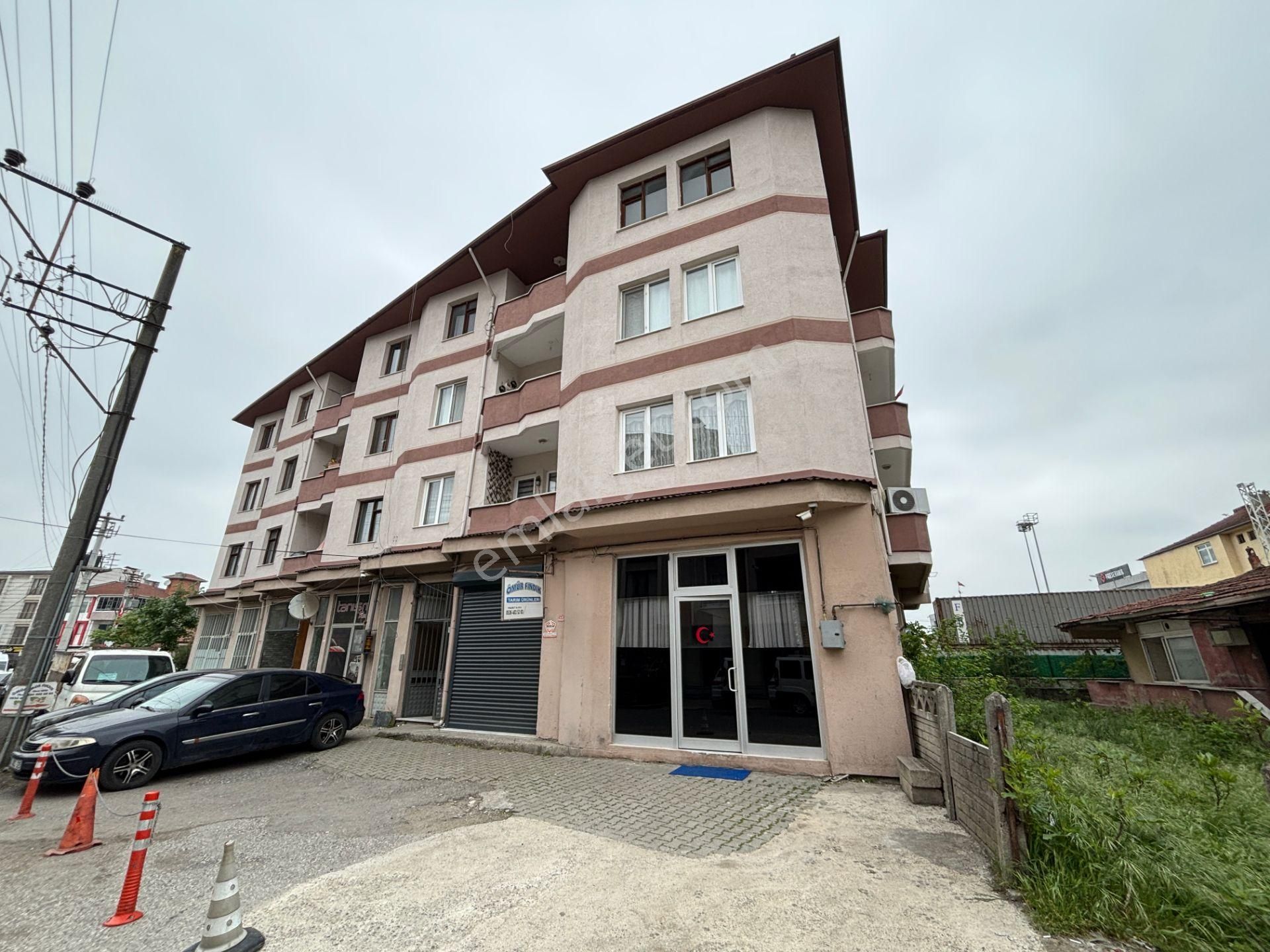 Burhaniye Mahallesi'nde 120 M2 Satılık Dükkan