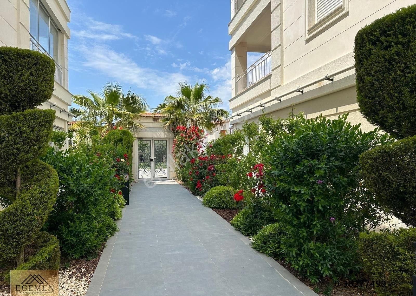 Kuşadası Türkmen Mah. Site İçerisinde 3+1 Satılık Daire