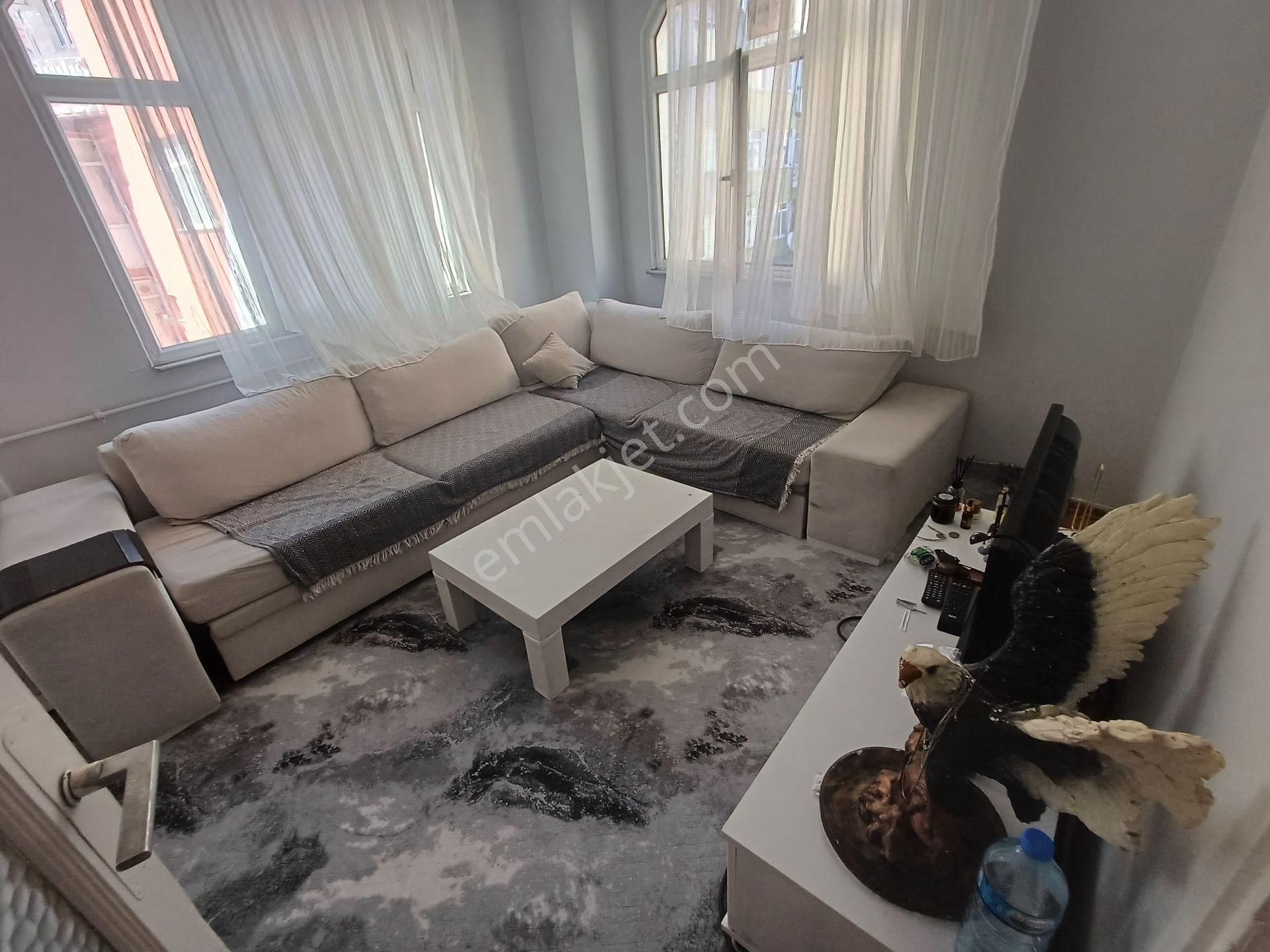 Fatih Silivrikapı Mah'de 2+1 65m² 2.kat Köşebaşı Satılık Daire Osmanlı Emlak - Görsel 2