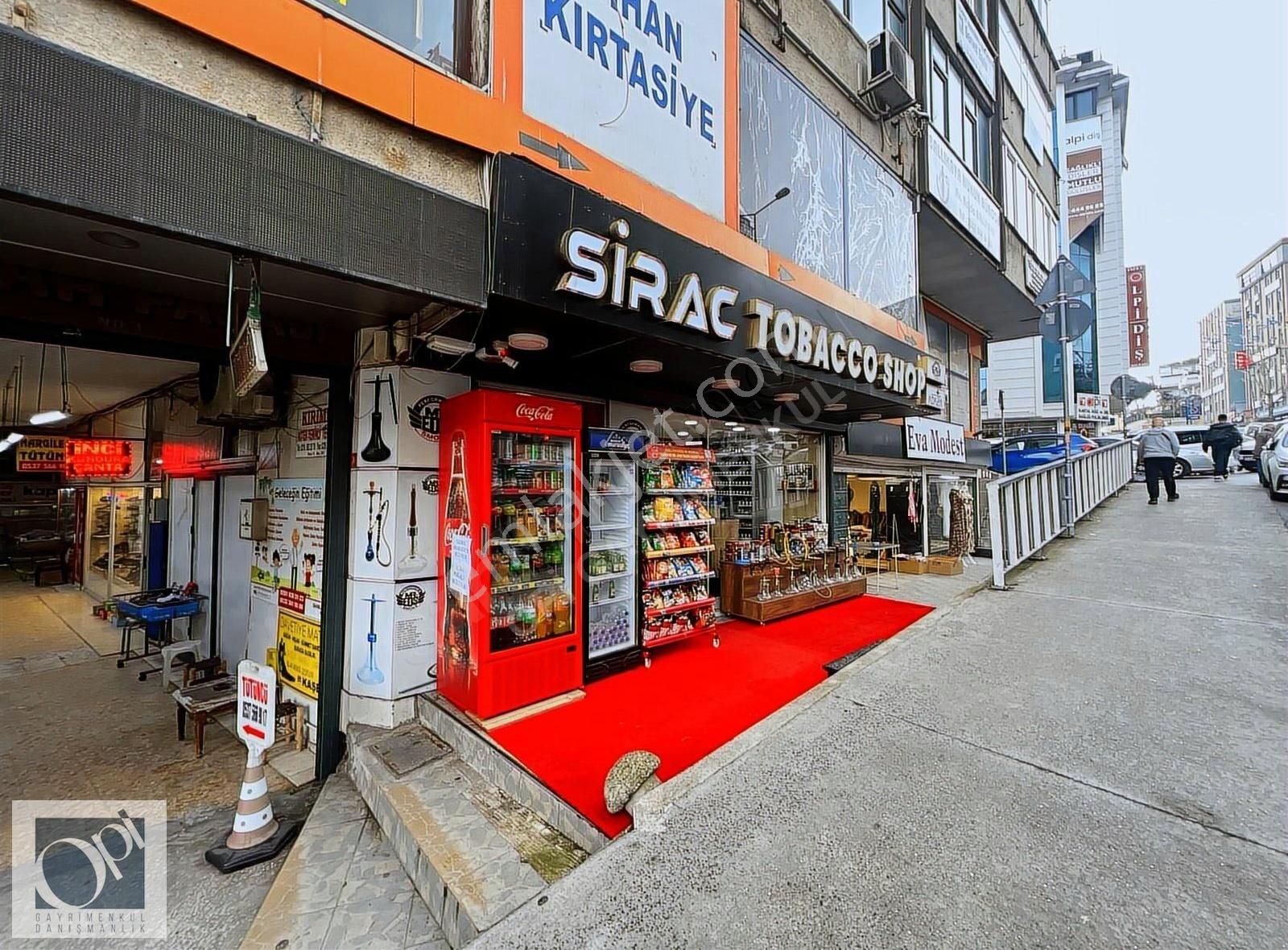 Pınar Pasajı'nda Asma Katlı Kiralık Dükkan