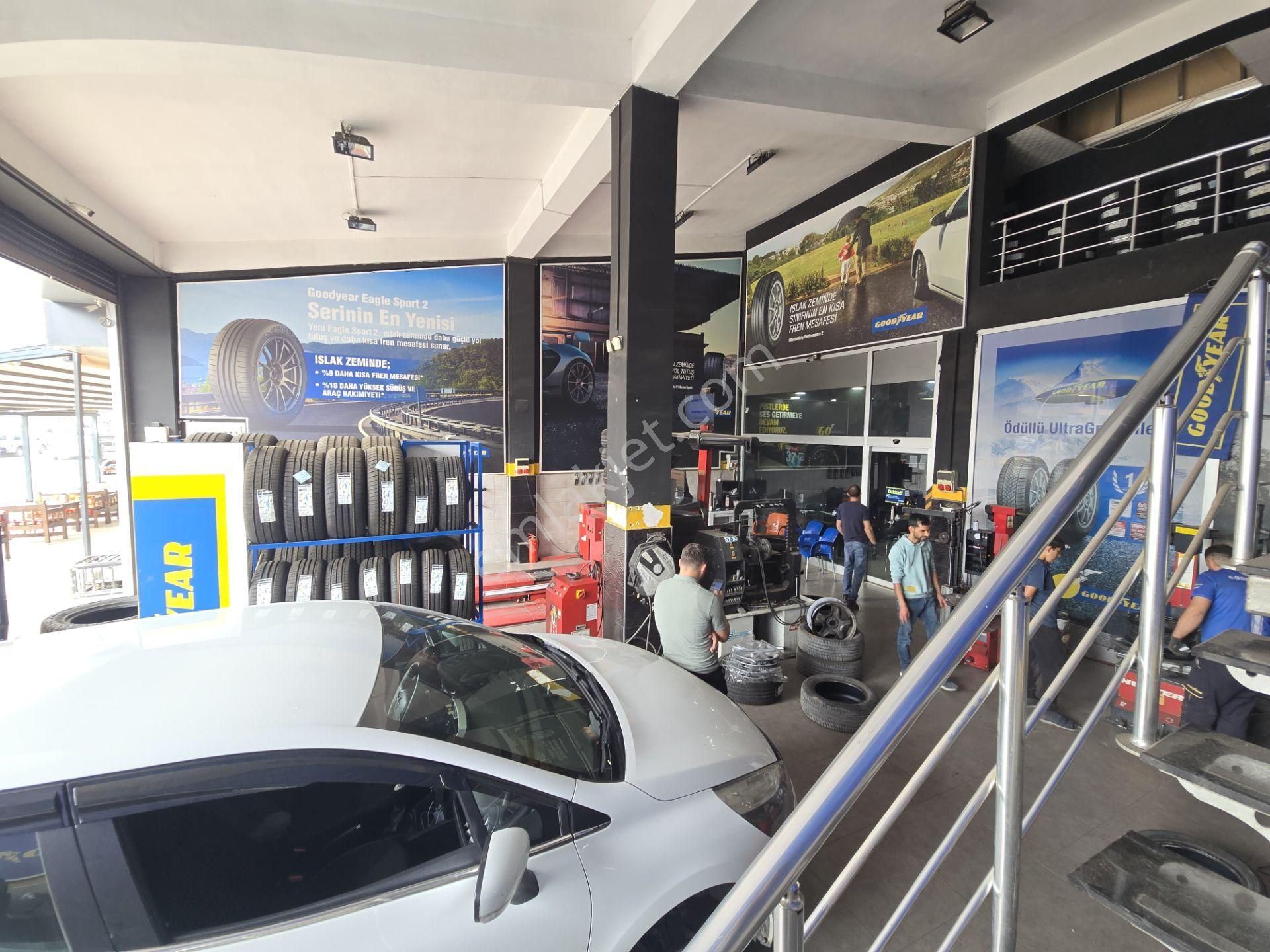 3. Sanayi De Urfa Yolu Üzeri Satılık 150 M2 Ful Masaraflı Dükkan