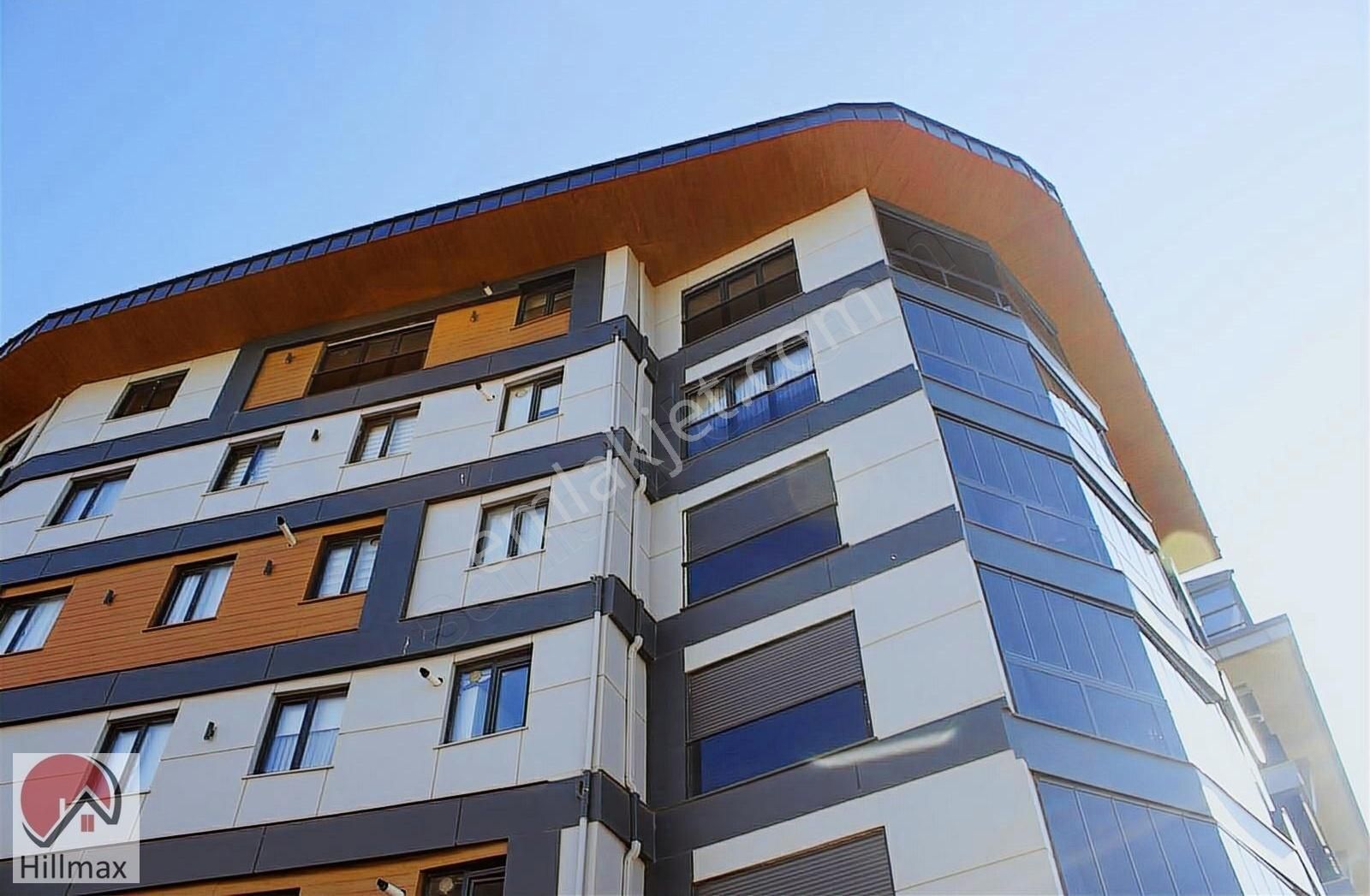 Üsküdar Çengelköy Bahçelievler'de Manzaralı Yeni Çatı Dubleks