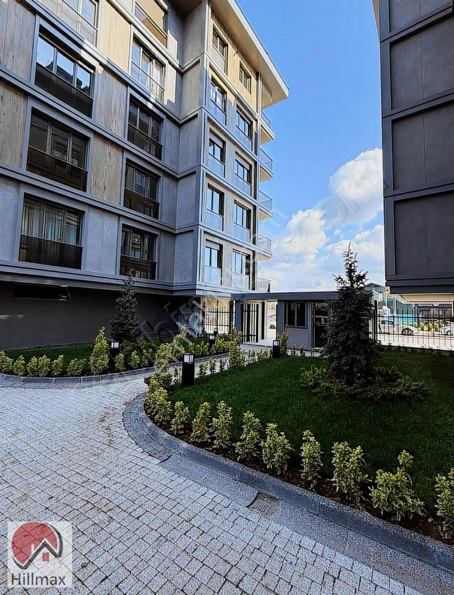 Üsküdar Çengelköy Vera Evlerinde Mükemmel Konumlu Kiralık Daire