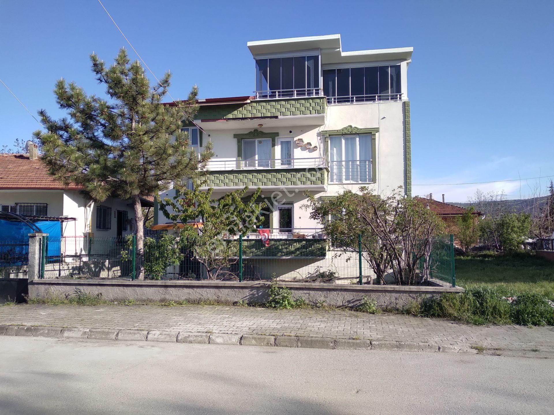 Satılık 2katlı Bahceli Anas Emlak Tan