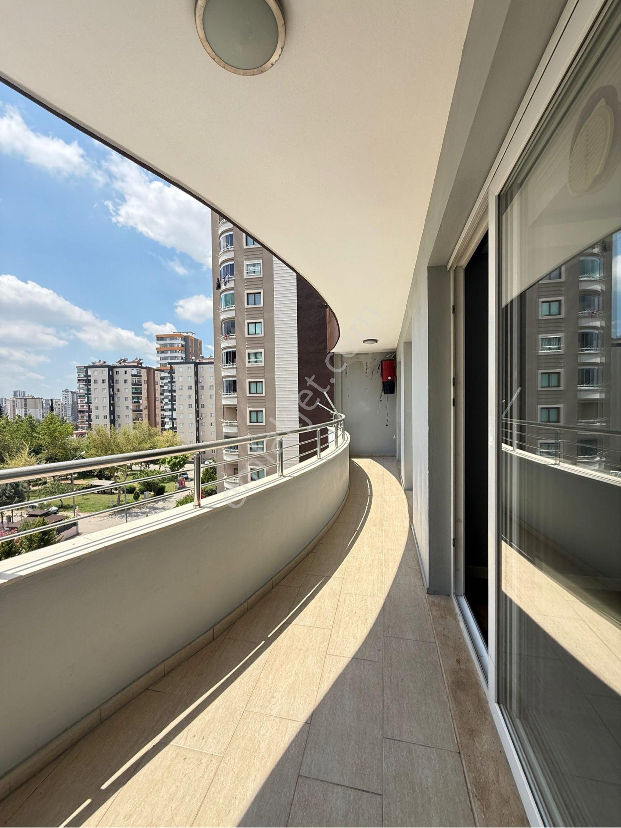 Huzur Evleri Mahallesinde Full Donatılı 2+1 Açık Mutfak Direkt Hasarsız Satılık Daire - Görsel 6