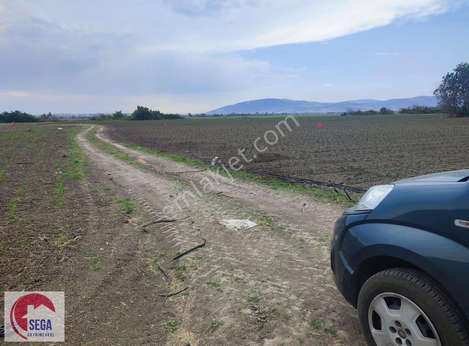 Al-kazan Harmanlı'da Kaçmaz Yatırım Fırsatı Yola Cephe 2.500 M2