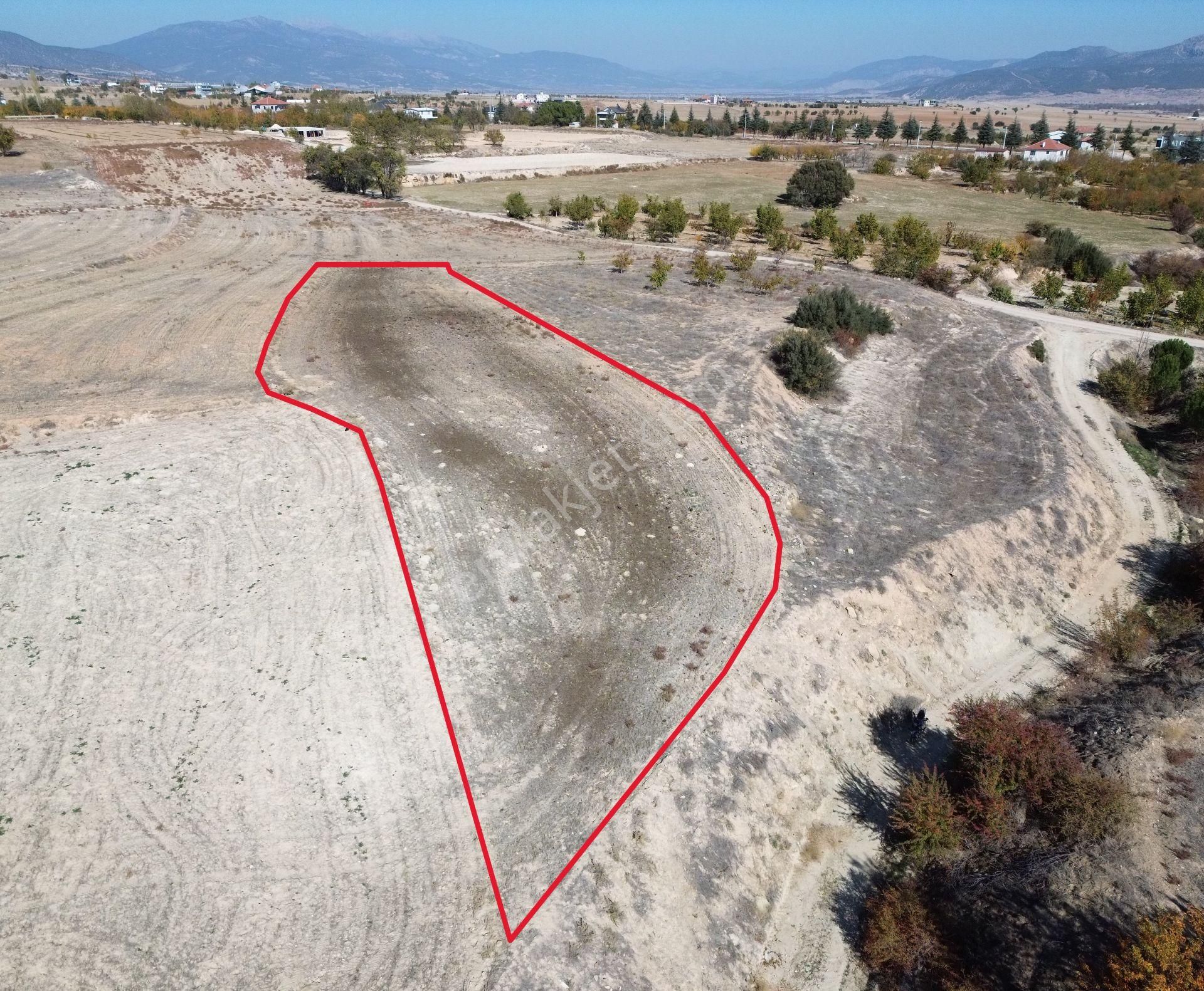 Yeltende Yolu Olan Satılık Tarlaa - Görsel 6