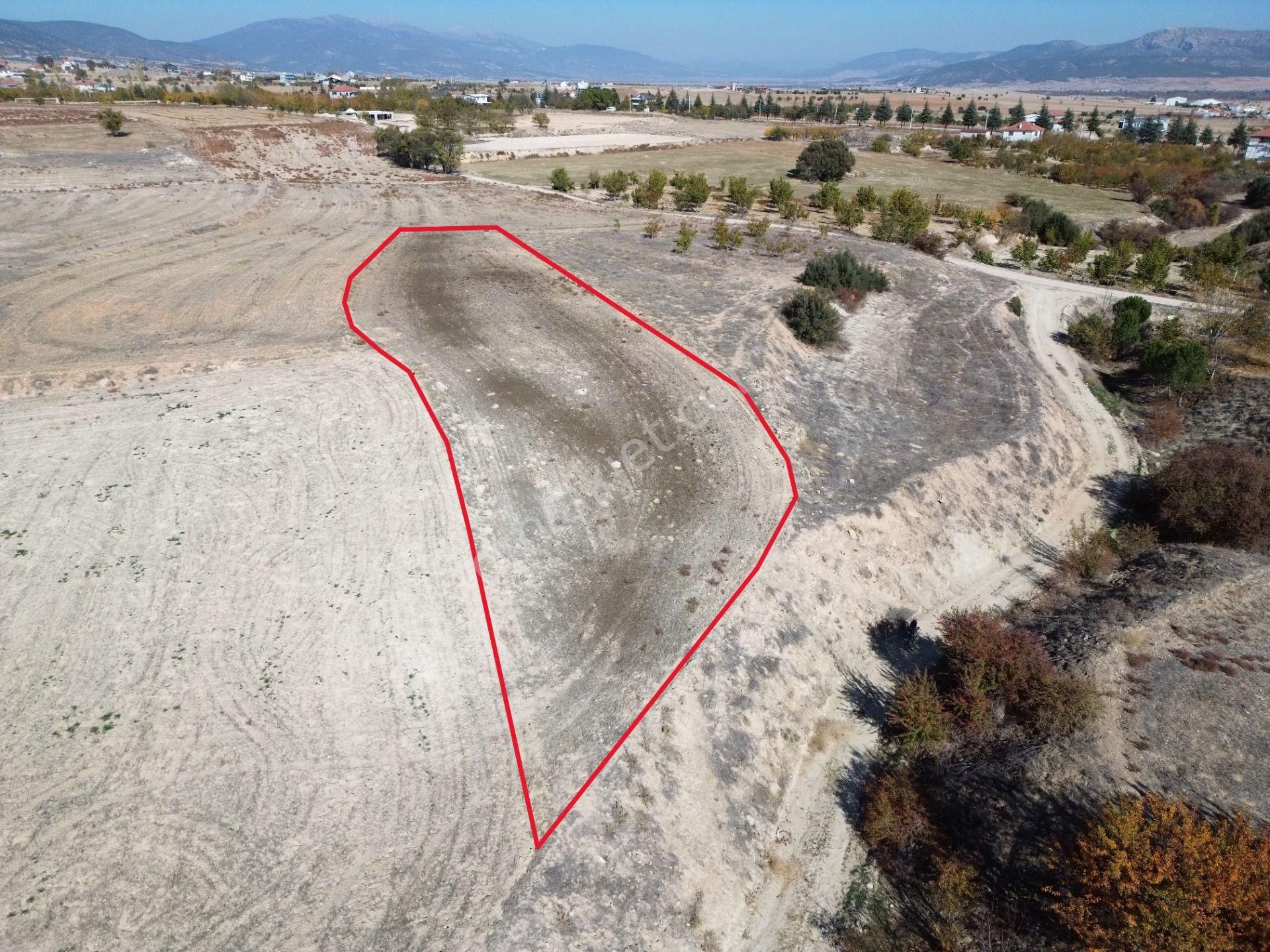 Yeltende Yolu Olan Satılık Tarlaa - Görsel 5