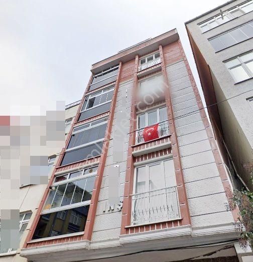 Yenibosna Da Satılık 115m2 3,kat Ebevyen Banyolu Geniş Lüxs Daire