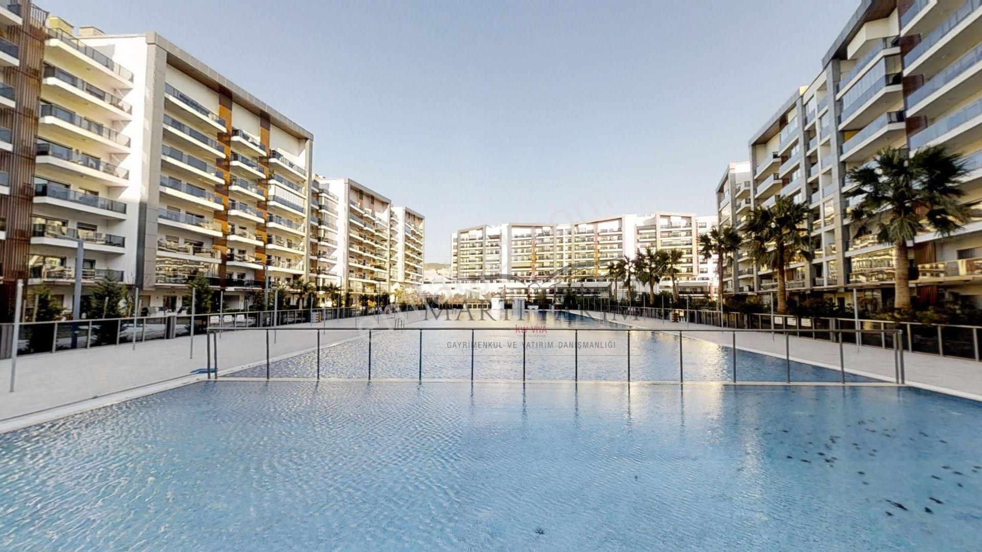 Site Komşunuz Aytuğ Türkeköle Park Yaşam Ataşehir 2+1 Havuz