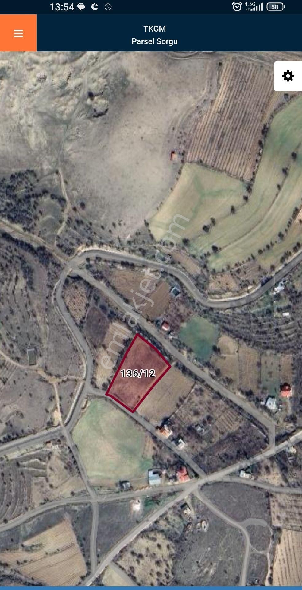 Sarı Yakup'da 3,934 M2 Bağ Ekili Tarla