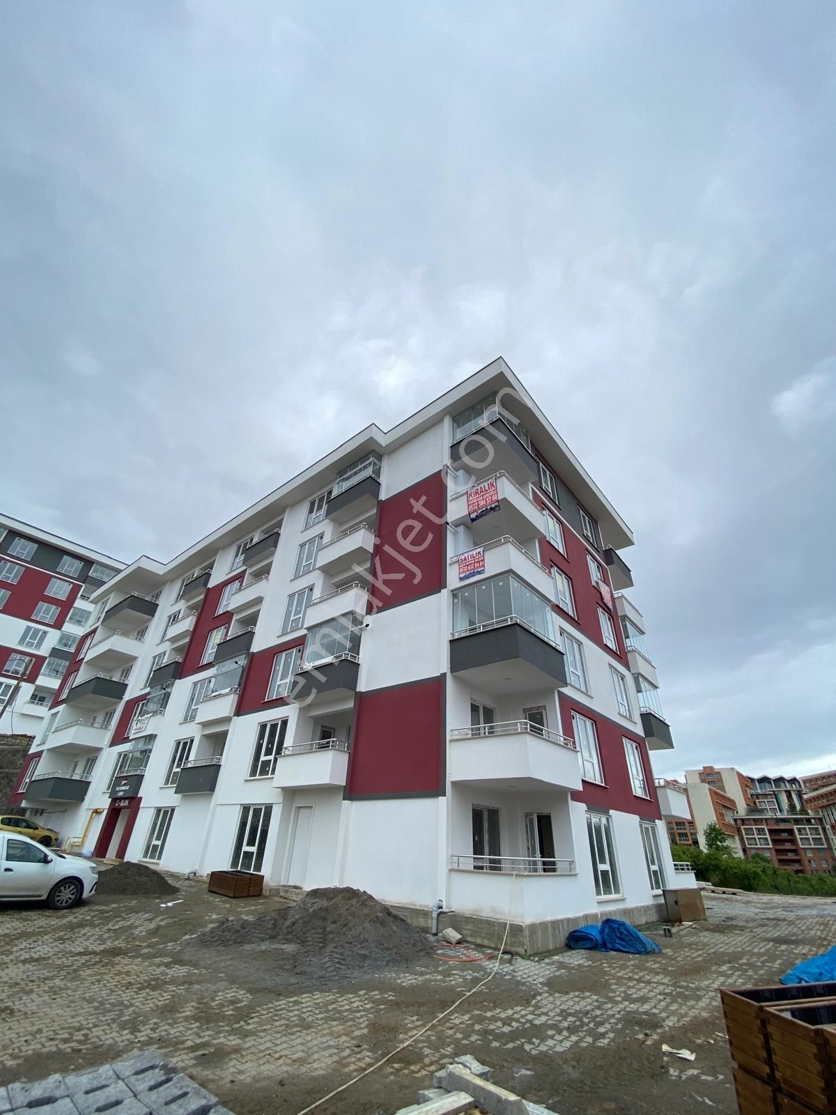 Trabzon Konaklar'da Satılık 1+1 Daire