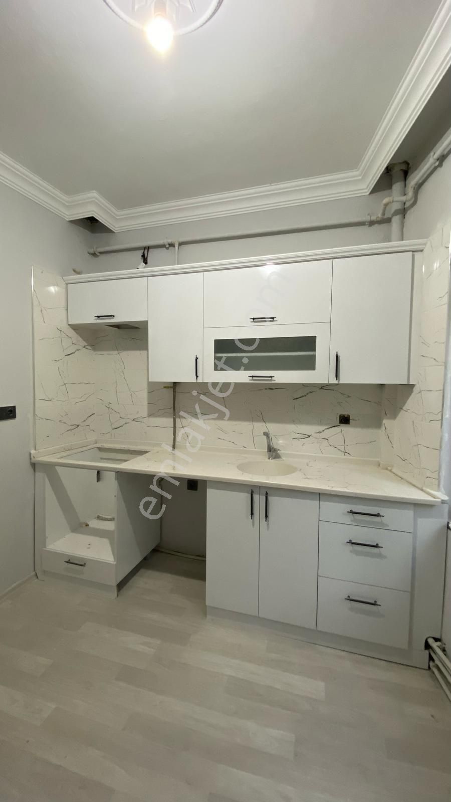 Rekoor Emlaktan Çiftlikte 2+1 Kiralık Daire