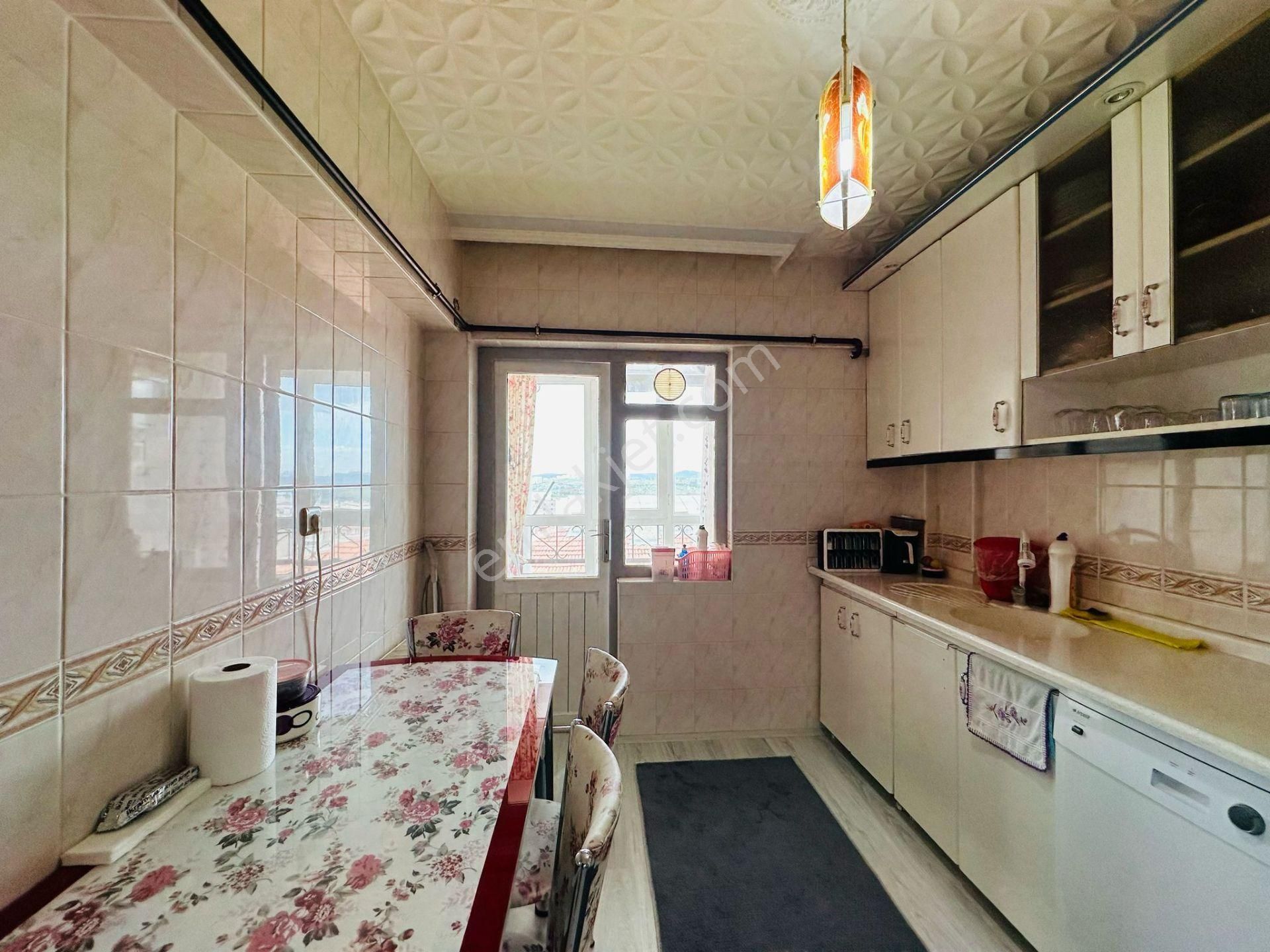 Nasip Emlak'tan Mimar Sinan Mah. 3+1 Asansörlü Masrafsız 4. Kat Daire