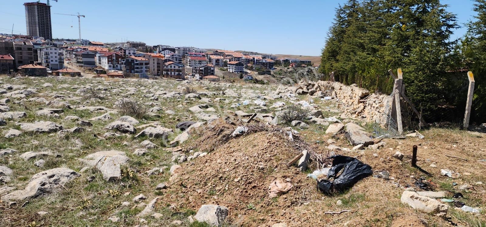 Gölbaşı İncek Mahallesinde 0/30 Emsal Villa Parseli Satılıktır