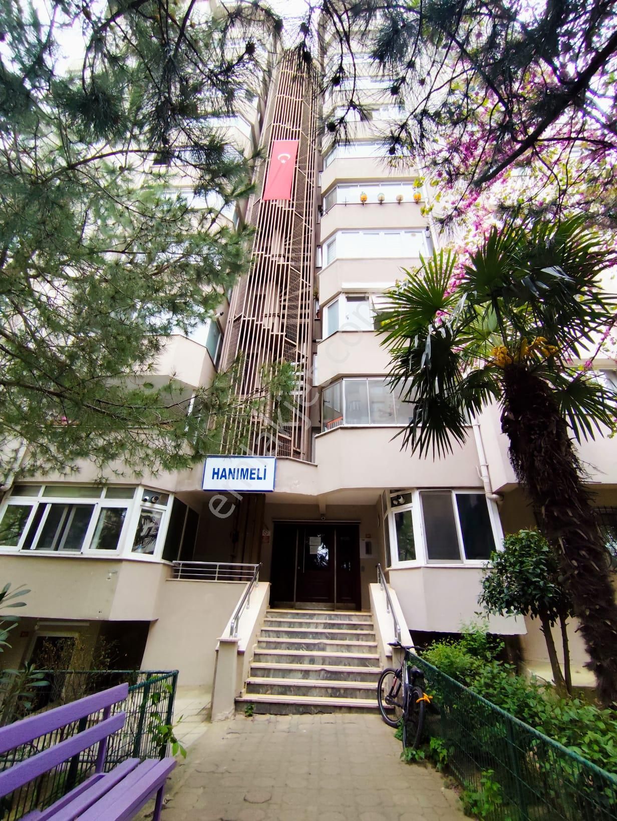 Yakacık Meydana Yürüme Güvenlikli Site İçi 3+1 Kapalı Balkon