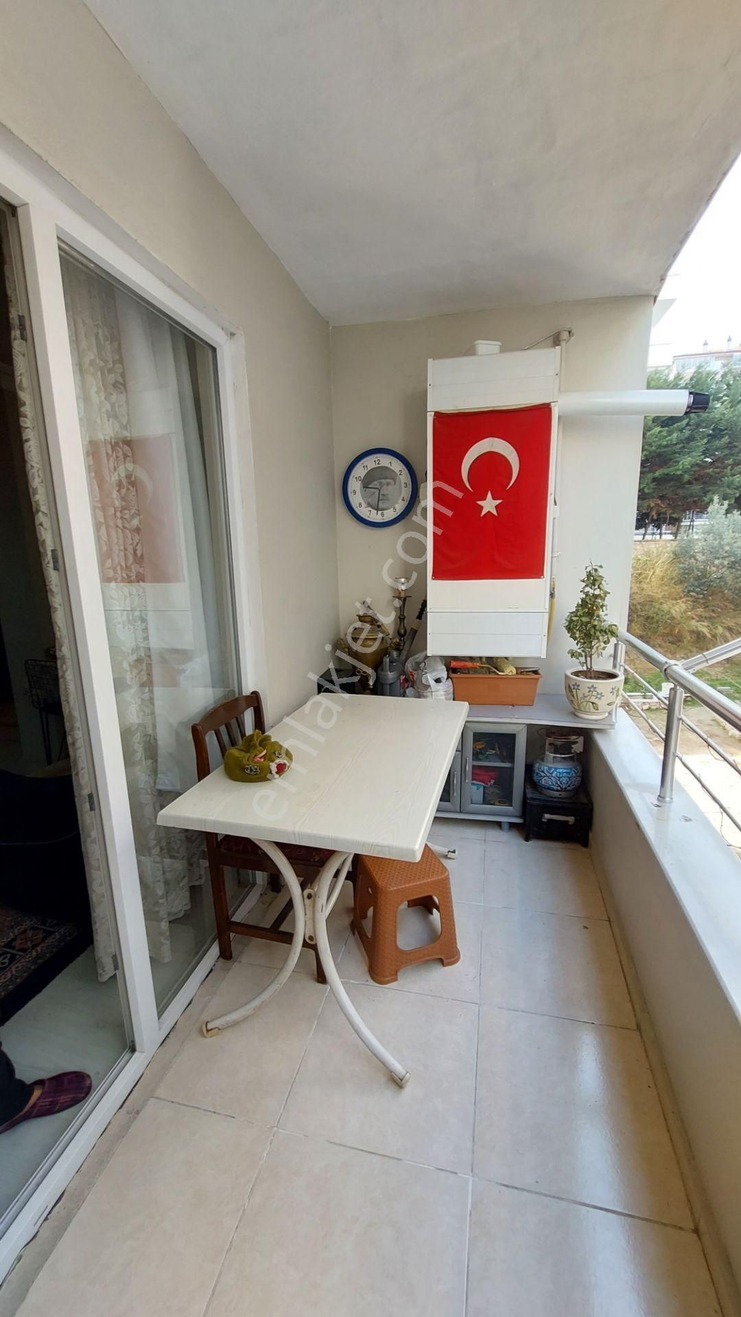 Suzan Emlaktan Sahıle Yakın Yenı Bınada Arakat 2+1 Daire