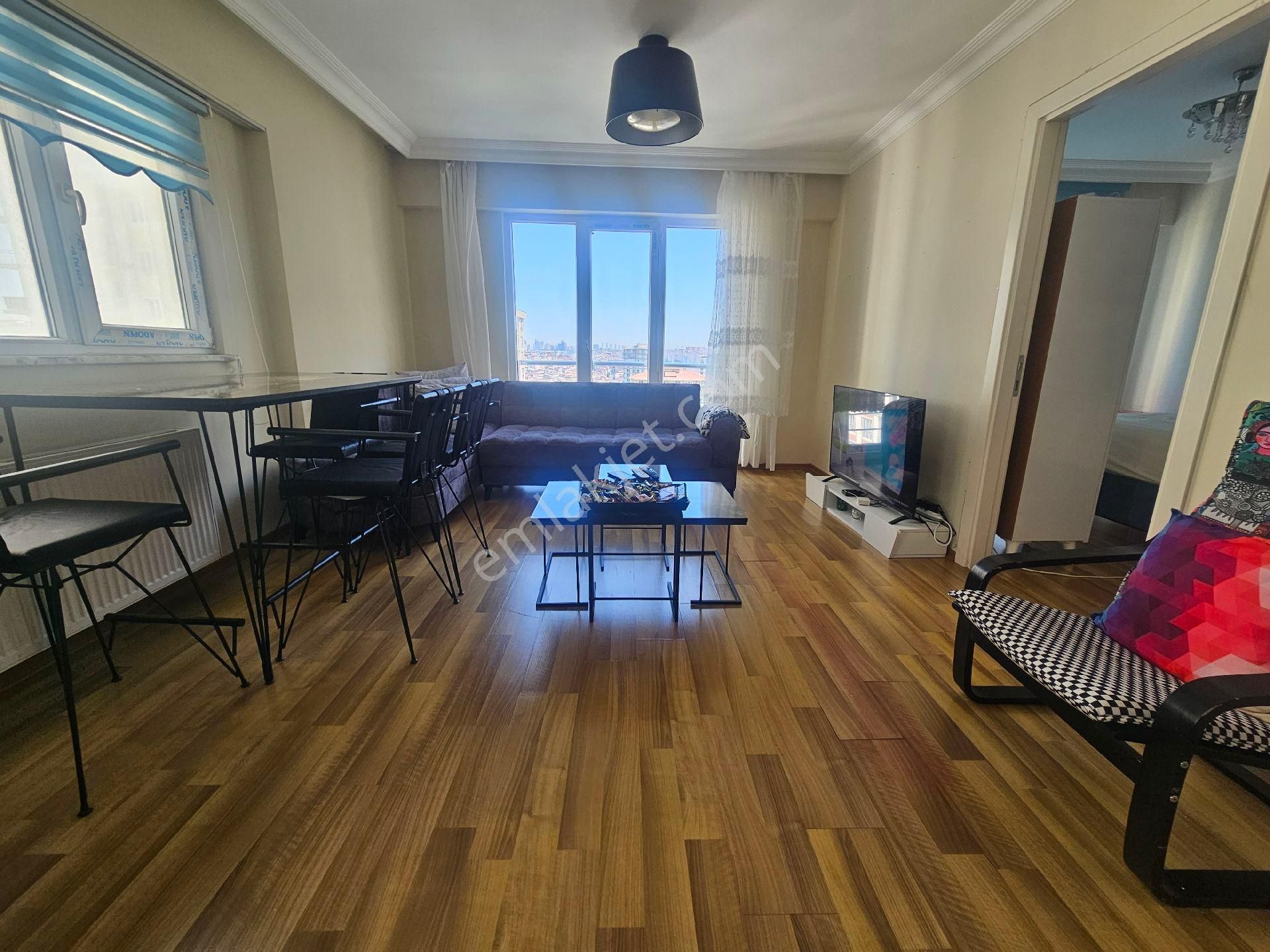 Piri Reis Mah. Satılık 1+1 Site İçi Daire