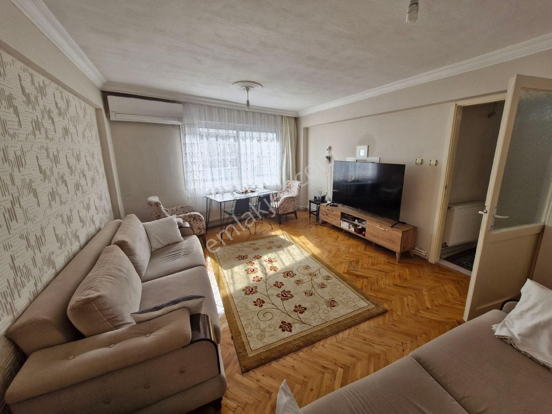 Atilla Mahallesinde 3+1 Arakat Bakımlı Satılık Daire