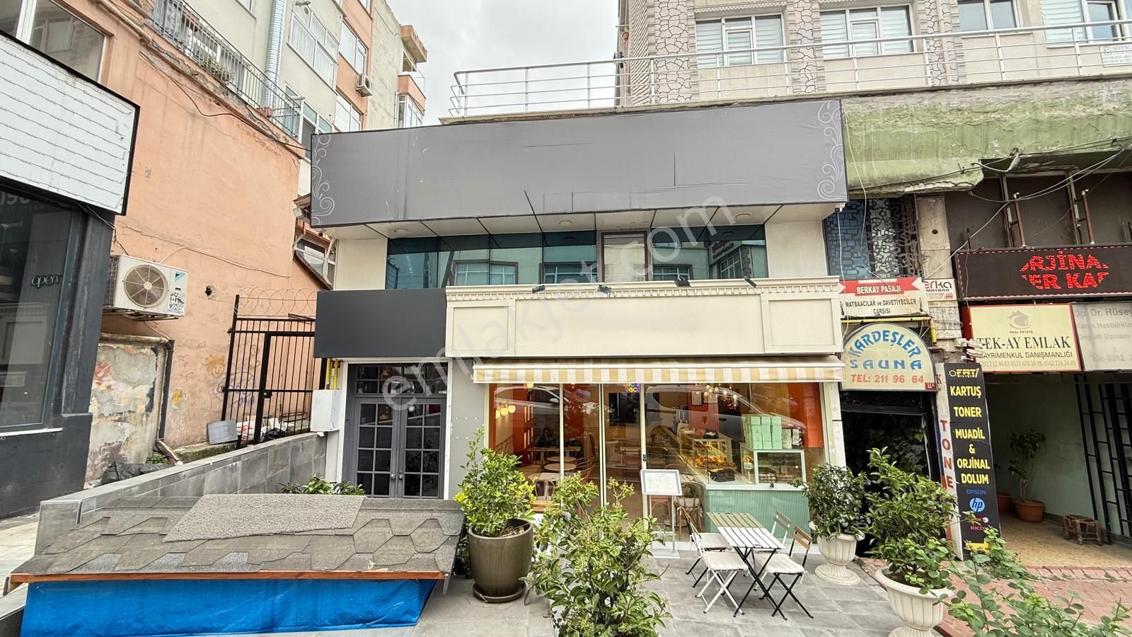 Şehirin Merkezinde Mecidiyeköyde Kiralık Dükkan, Ofis 120m2
