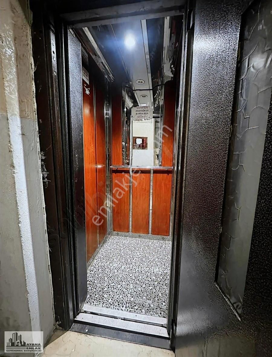 Çözüm Emlaktan (vakıfsız) Satılık 3+1 Daire