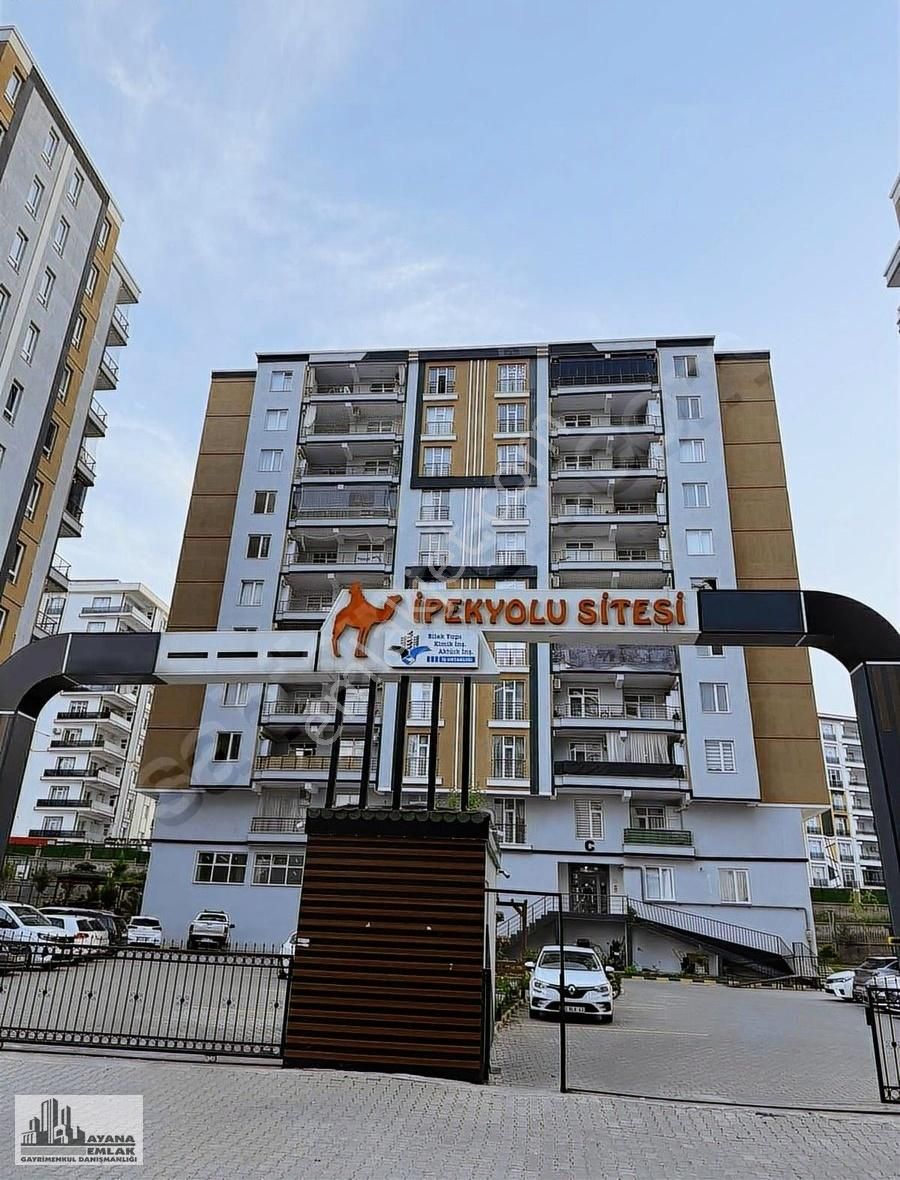 Çözüm Emlaktan İpek Yolu Sitesinde Kiralık 4+1 Lüks Daire