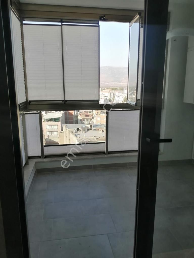 Eges'den Menemen Sevgişehir Sitesinde Satılık 3+1 Daire - Görsel 5