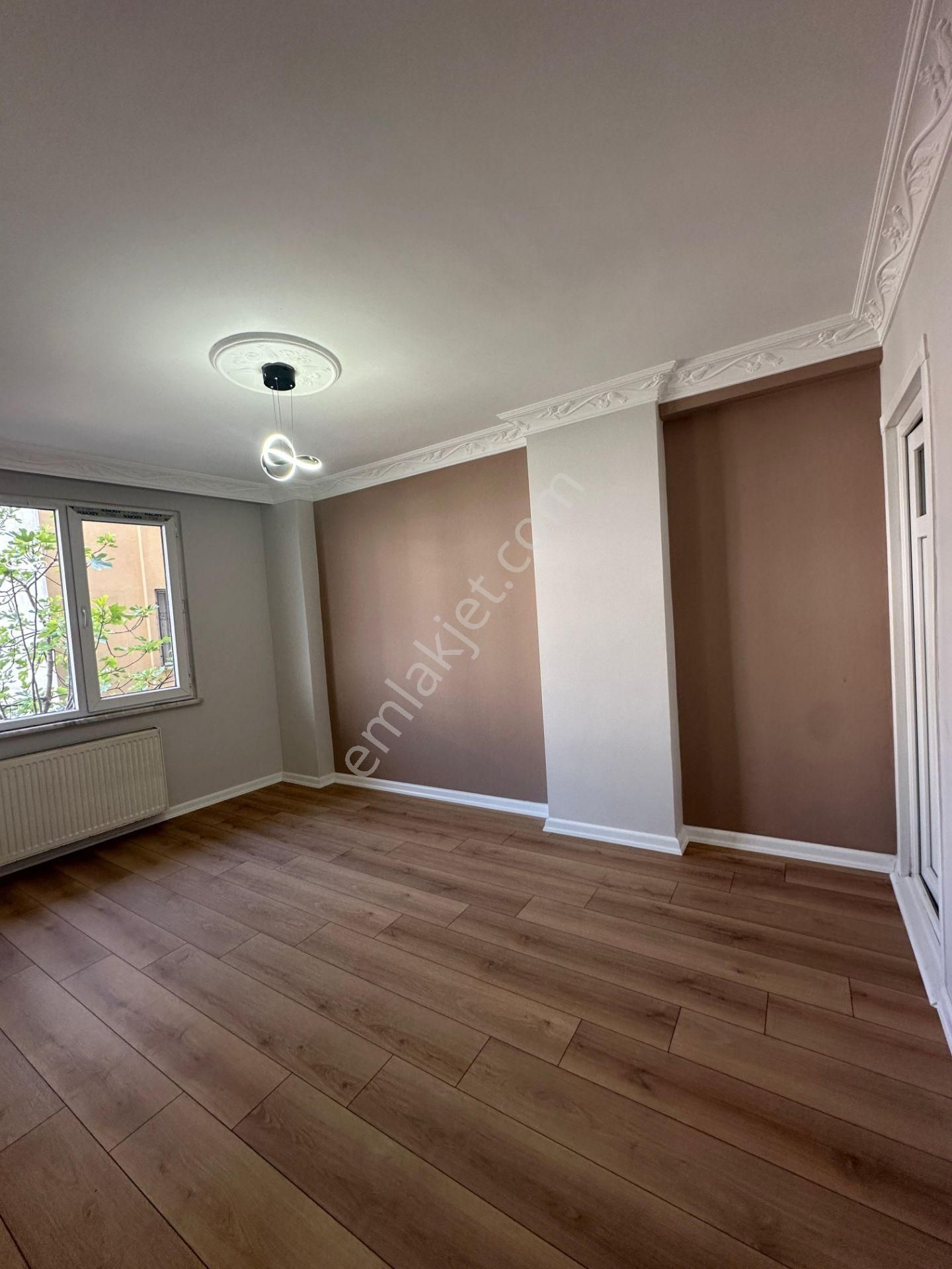 Merkezi Konumda Kapalı Mutfak Ve Ebeveyn Banyolu 2+1 Kiralık!!!