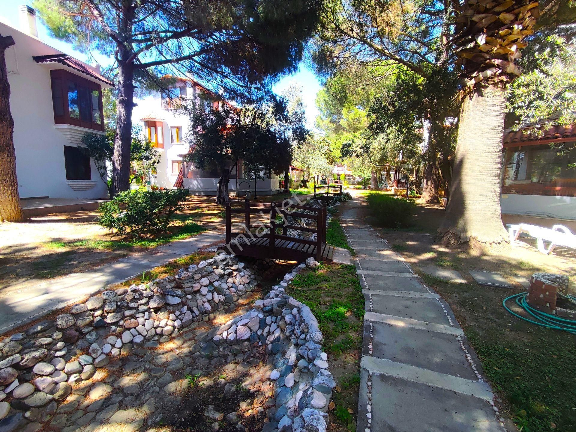 Vahdet'ten Güre'de Denize Sıfır Muhteşem Site'de Satılık 2+1 - Görsel 16