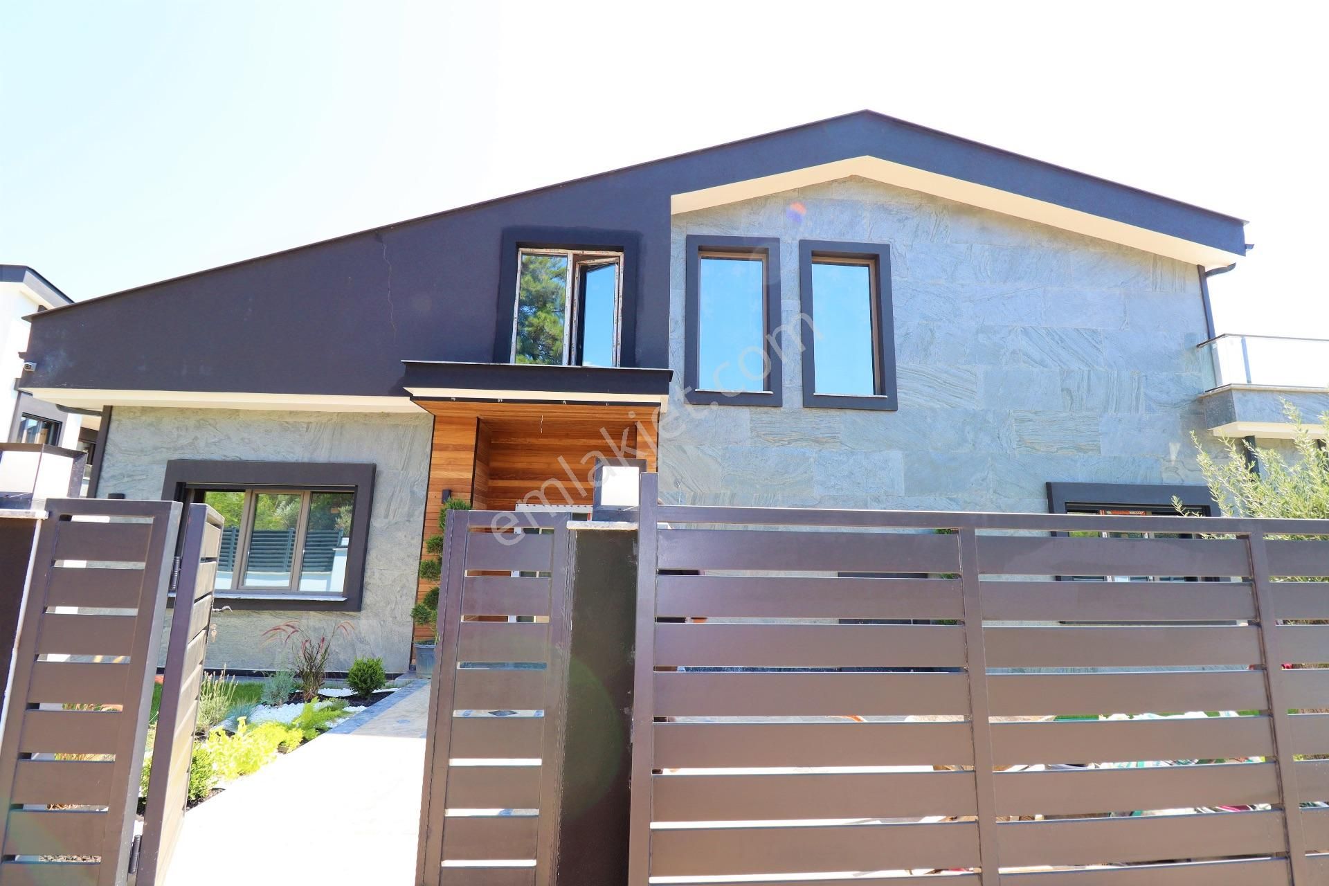 Altınoluk Ta 650 M2 Arsa İçinde Özel Havuzlu Villa - Görsel 8