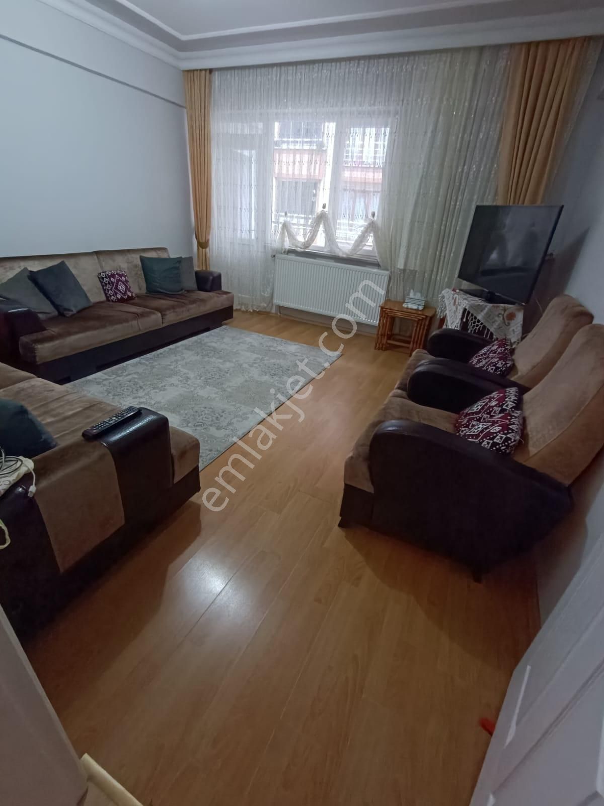 Esenyurt Tabelada Kiralık 3+1 Temiz Geniş Bakımlı Kiralık Daire