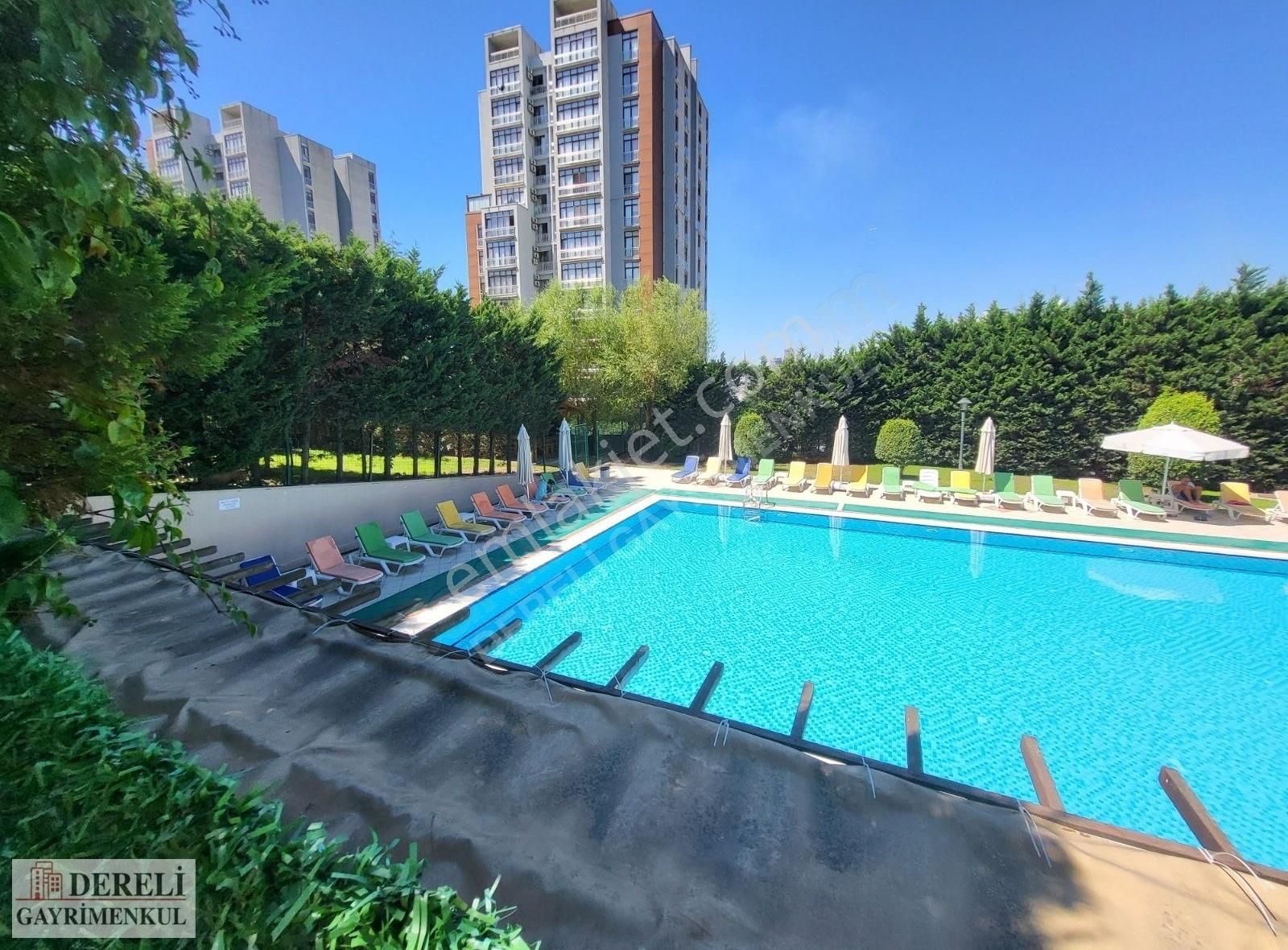 Halkalı Atakent Güneşpark Evleri Satılık 4+1 Boş Tadilatlı 195 M²