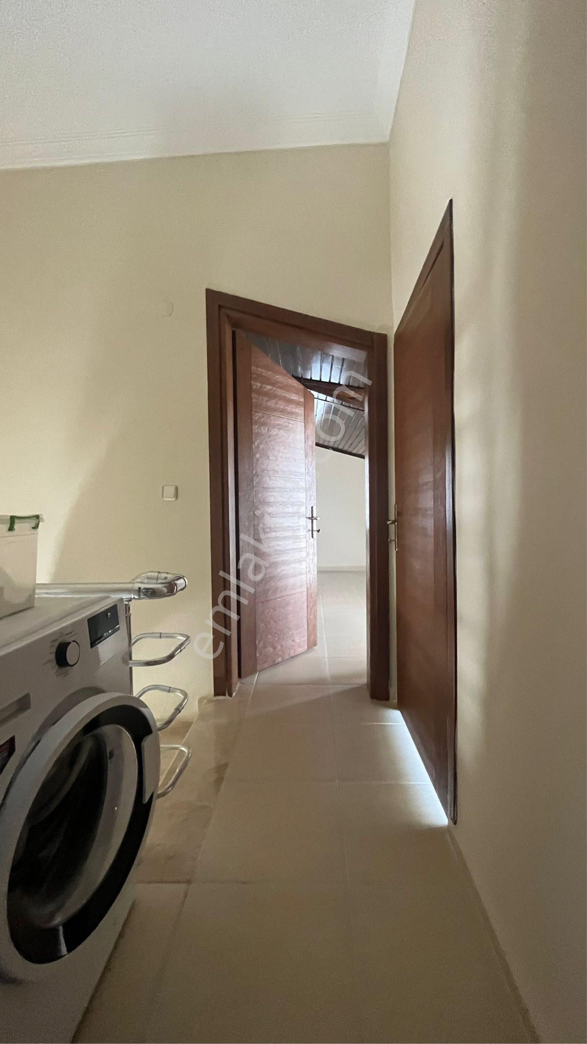 İzmir Dikili Cumhuriyet Mahallesi Köşe Parsel Tribleks - Görsel 23